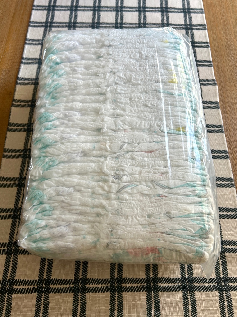 Pampers Cruisers 360° Size 6 Diapers, 40ct - Picture 3 of 5